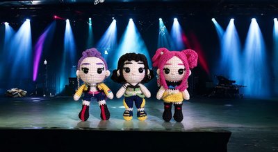 The Triad Set — K-Pop Demon Hunters