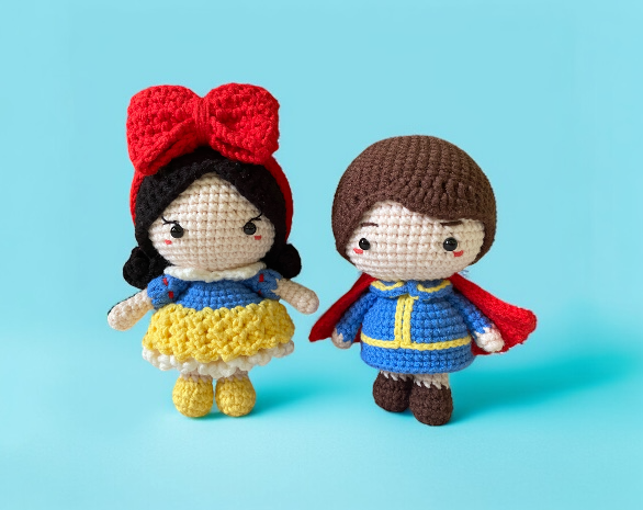 Snow White & the Seven Dwarfs Set (Availability Status: Made to Order, Characters: Anime Characters, Colors: Multicolor)
