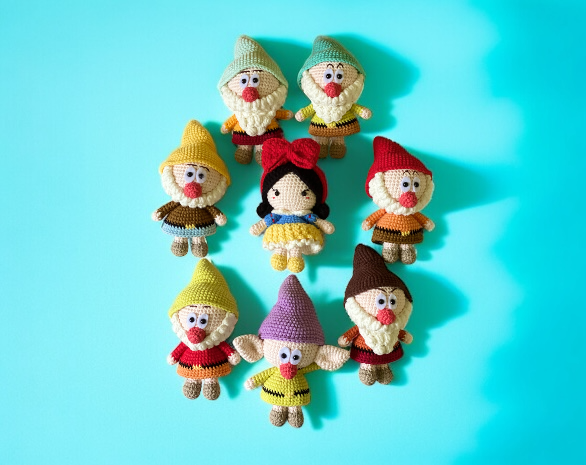 Snow White & the Seven Dwarfs Set (Availability Status: Made to Order, Characters: Anime Characters, Colors: Multicolor)
