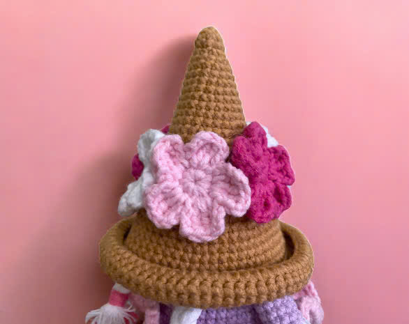 Virgo Zodiac Gnome (Availability Status: Made to Order, Characters: Dolls & People, Colors: Purple)